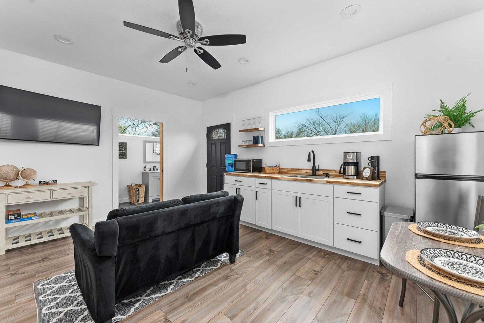 Hidden Cottage Mins To Main St And Sleeps 4 Fredericksburg Extérieur photo